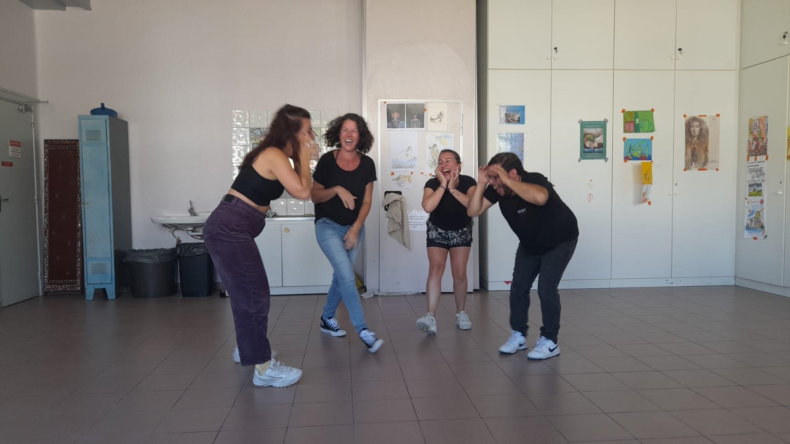 Atelier d'improvisation du cycle Découverte en salle claire